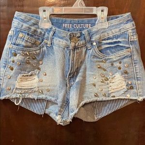 Hot Boutique Short